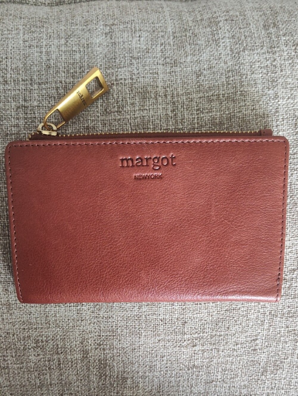 Margot Beautiful Leather Snap Bifold Wallet in Rust Brown with Gold Hardware